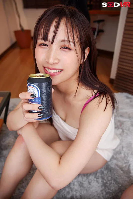 【VR】【8K】隣の奥さんがタオル1枚で僕のお家にお風呂を借りにきた 南條彩 サンプル画像8