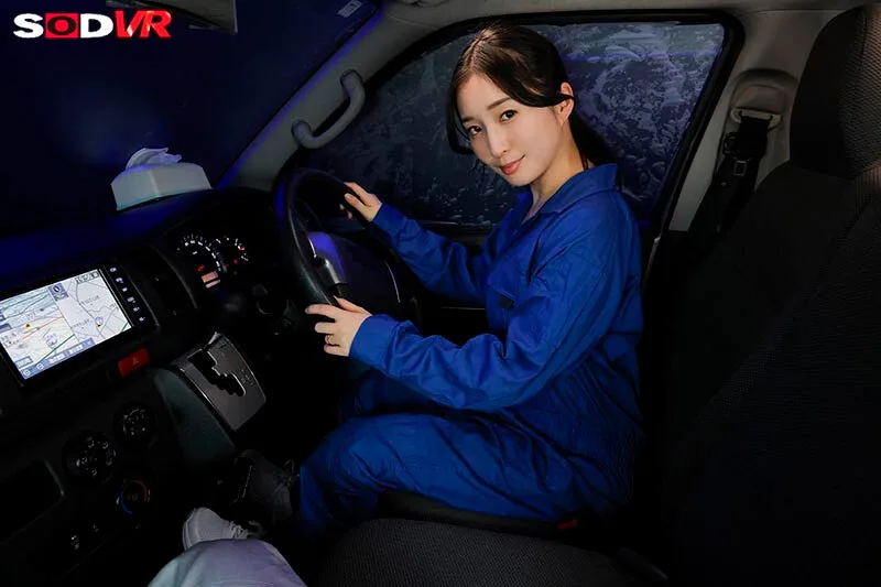 【VR】【8K】配送ドライバーNTR 欲求不満の人妻先輩と、仕事中に秘密のナマ中密会 月野かすみ サンプル画像5