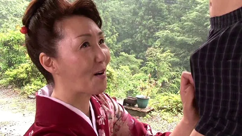 栃木の某老舗温泉女将がAVデビュー!! 野風あさみ 55歳 サンプル画像3