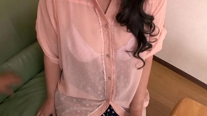 初撮り新人お母さん 加賀ゆか子 42歳 サンプル画像2