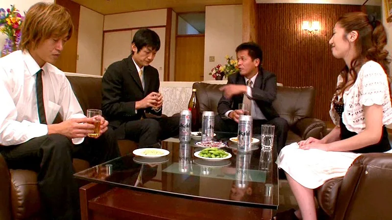 社長の愛人 密かに情を通じ合うラマン 晴華れい サンプル画像1
