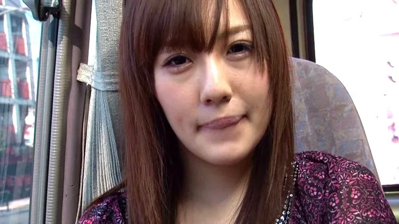 ダンナ公認 変態奥さん自宅前でゲリラSEX! えみり サンプル画像7