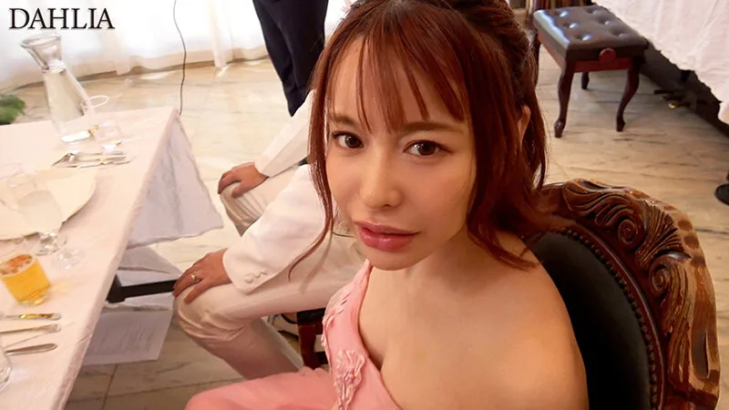 結婚式NTR 新婦が二次会のバチェラ乱交パーティーでヤラレまくっていた記録 入田真綾 サンプル画像4