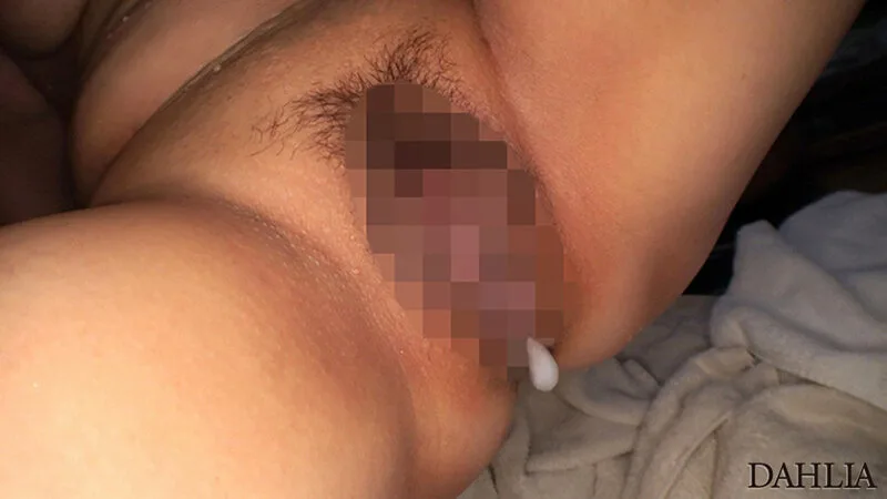 欲求不満の巨乳人妻と温泉旅行でハメ狂う 中出しW不倫性交 水彩あき サンプル画像7