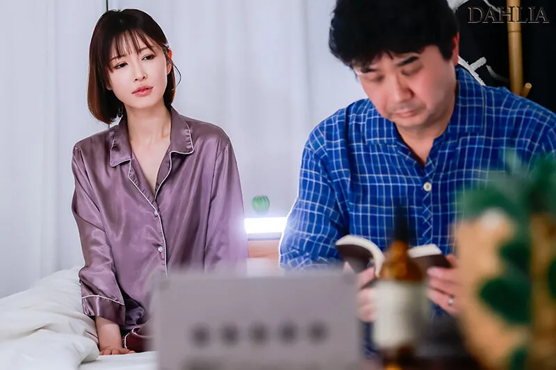 こんなおばさんでもナマでしてくれますか? 角奈保 サンプル画像4