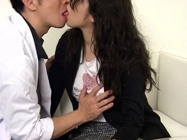 元某IT企業キャリアウーマン AV女優にデビュー 田丸すずか 30歳 サンプル画像3