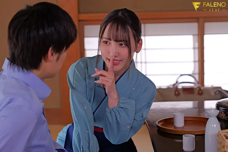 子作り目的でやってきた新婚旅行中の旦那さんをこっそり寝取り淫語で誘惑SEXしちゃう仲居さん 御園もも サンプル画像1