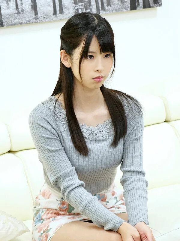 生まれて初めての人妻風俗面接7 はとり心咲 サンプル画像1