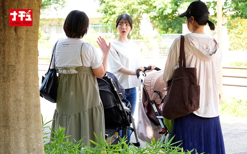 中に出してもいいから止まってください!!!押さえつけて逃がさないエンドレス奥突きバウンドピストンでイキ壊れた女5 推定Gカップ 色白妻 サンプル画像3