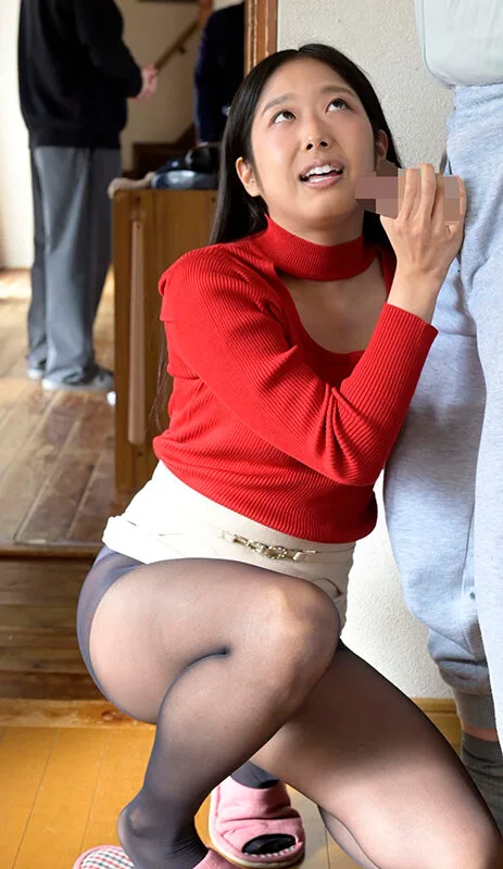 義父の勃起を誘う嫁の黒パンストデカ尻パンチラ 前乃菜々 サンプル画像1