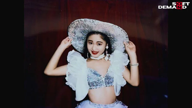 綾瀬麻衣子(52)はなぜカメラの前でSEXをしてきたのか?「AVデビューから34年。私、素人に戻ります」 サンプル画像5