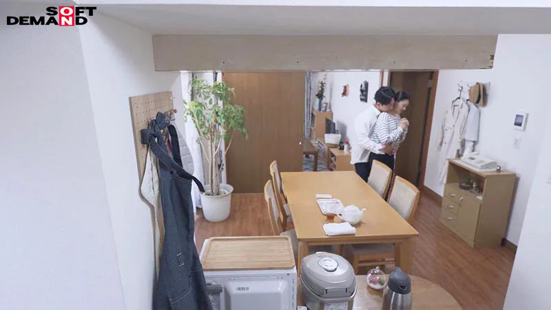 「人の役に立つことが大好き」こども食堂でボランティアに従事。料理が得意なお漏らし奥さん 足立美緒 30歳 最終章 「中に出されるなんて何年ぶりだろう」旦那以外の男と生SEXに溺れて行く5日間 自宅不倫中出しの記録 サンプル画像11