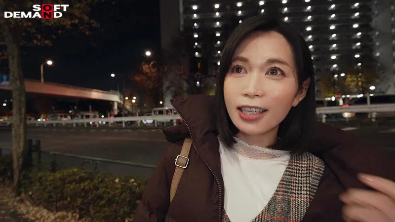 本物人妻 小泉玖美41歳 最終章 隠していた私の願望 最後に全て叶えて 10人の男達と絡み合い全てのザーメンを膣内に受け入れる 人生最絶頂の生中出し不倫 サンプル画像19