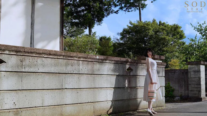 夫の命日NTR 亡き夫との思い出が詰まった家で故人とのエピソードを語らいながらハメたおせ! 夏目響 サンプル画像4