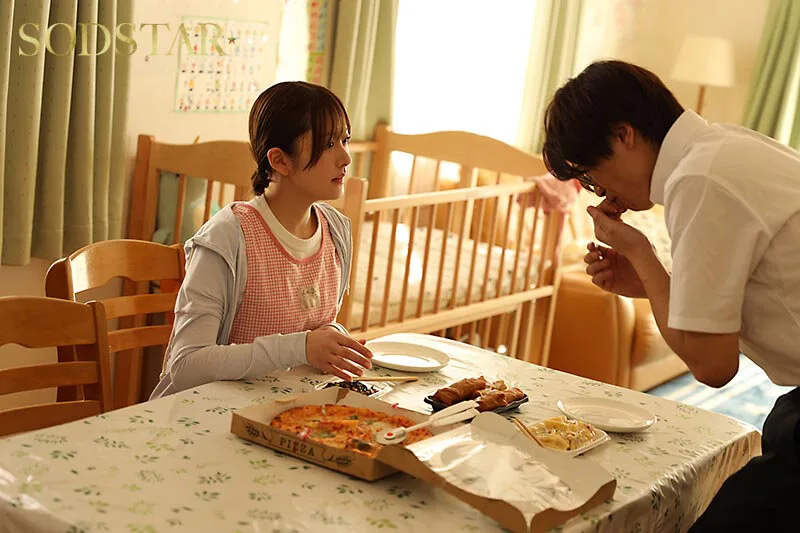 息子が通う保育園の美人先生と妻子が実家に帰省中に自宅密会をして1週間ヤリまくった自宅密会で絶倫不倫セックス 青空ひかり サンプル画像6