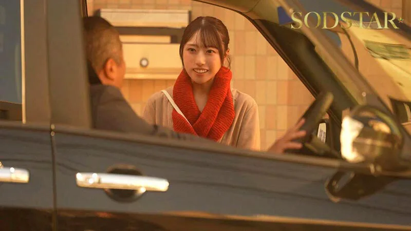 車中不倫 こんなオジサンでも娘の幼なじみ(19)にコクられて付き合うことになっちゃった!年の差なんと31歳!自宅ガレージで唾液を絡ませ汗ダクでちちくりあう 天神羽衣 サンプル画像3