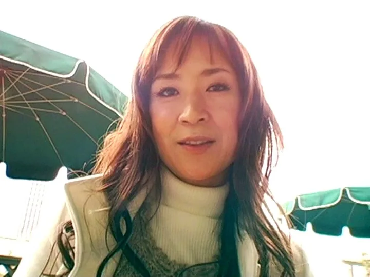 Age43 立野ゆり 花も恥じらう乙女な年頃 サンプル画像1