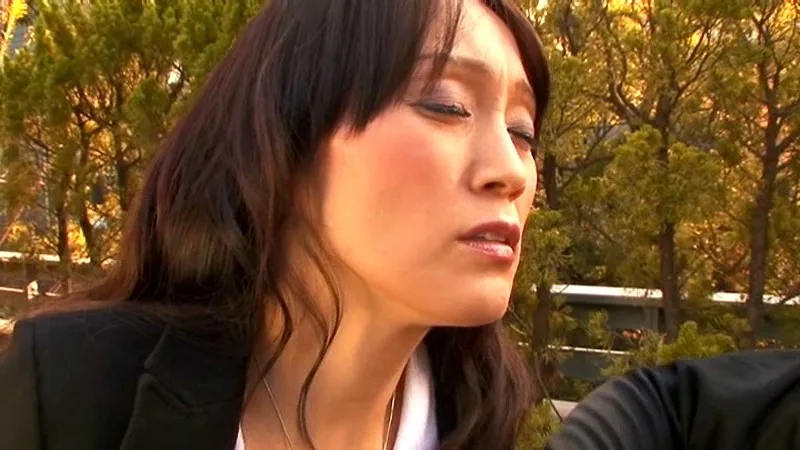 気持ち良過ぎて大量潮吹き!絶頂失禁!おもらしする女!! 2 白川ゆり サンプル画像7