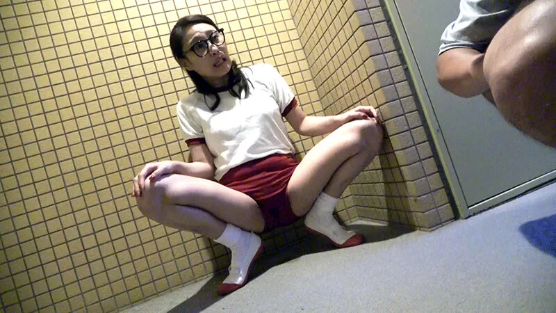 セーラー服熟女失禁羞恥 多田有花 サンプル画像11