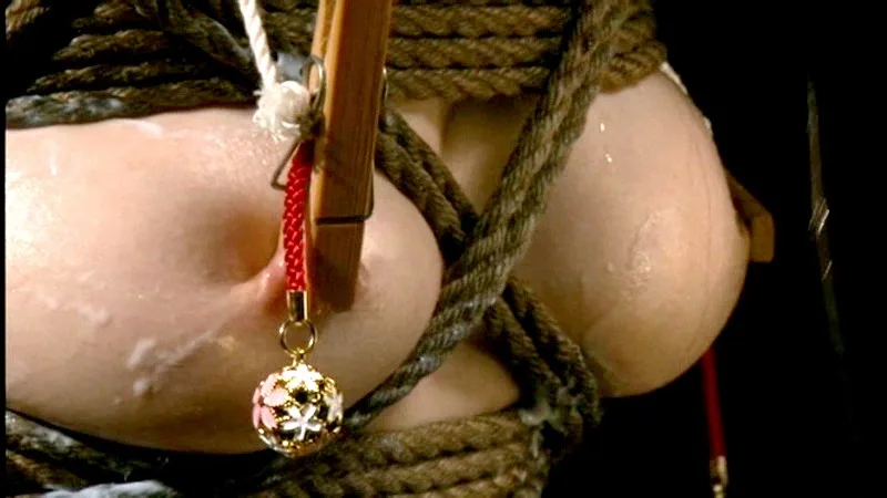 女中の家畜にされた奥様 新妻浣腸五穴折● 希咲あや サンプル画像15