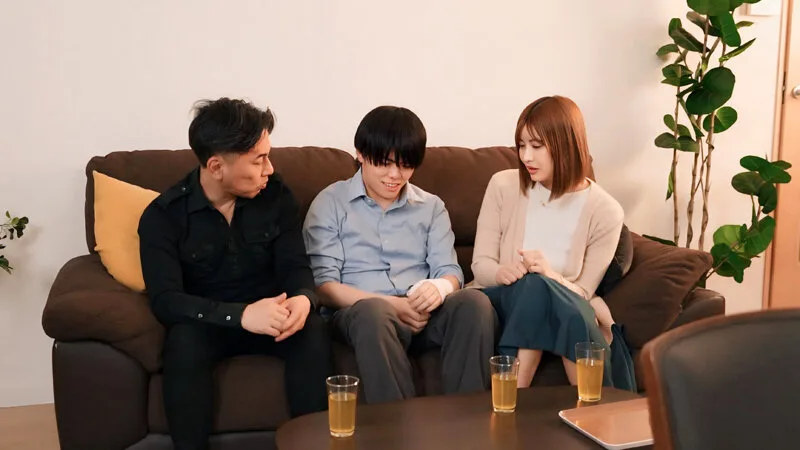 ボクのチ●ポに満足していない妻を、デカチンの甥に●取ってもらった！ 超ビンカン嫁×巨根NTR 夏川あゆみ サンプル画像8