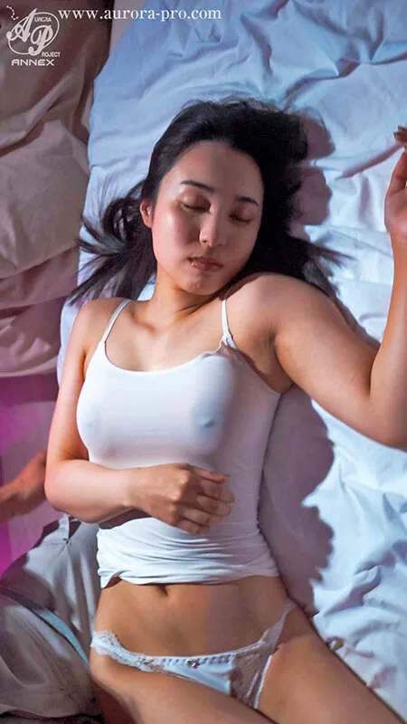 今、失踪した愛しき妻の輪●レ●プ映像がDVDで送りつけられて来た… 悲劇の寝取られ中出し懐妊 淫乱に堕ちチ●ポ中毒となった巨乳妻 藤原真帆 サンプル画像12