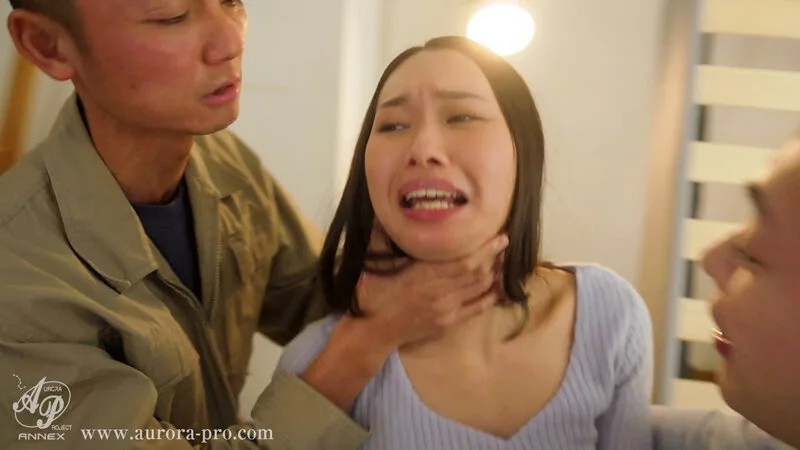今、失踪した愛しき妻の輪●レ●プ映像がDVDで送りつけられて来た… 悲劇の寝取られ孕ませ中出し… チ●ポ中毒に堕とされたマゾ性感妻 三池小春 サンプル画像4