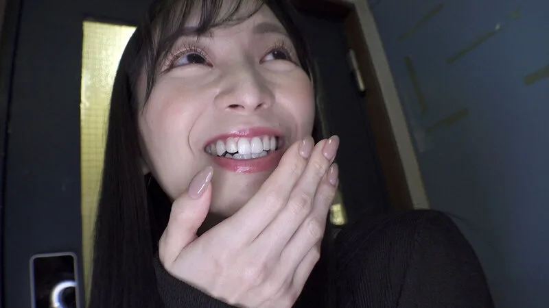 THE ドキュメント 本能丸出しでする絶頂SEX たまったもんじゃない!卑猥な剛毛おマ〇コ美人女教師妻が乱交交尾で連続中出し絶頂! 鈴木真夕 サンプル画像1