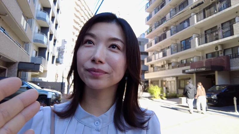 THE ドキュメント 本能丸出しでする絶頂SEX 美人人妻女教師が久しぶりのチ〇ポでカラダを震わせイキまくる 加藤ツバキ サンプル画像1