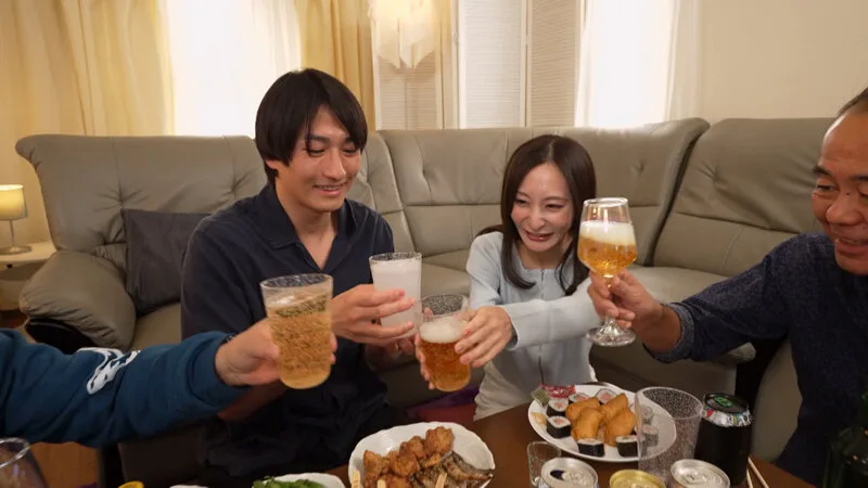 足立友梨 まるごと完全収録 9時間05分 BEST サンプル画像6