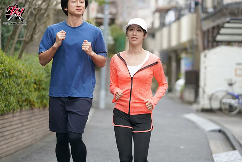 派遣マッサージ師にきわどい秘部を触られすぎて、快楽に耐え切れず寝取られました。 竹内有紀 サンプル画像1
