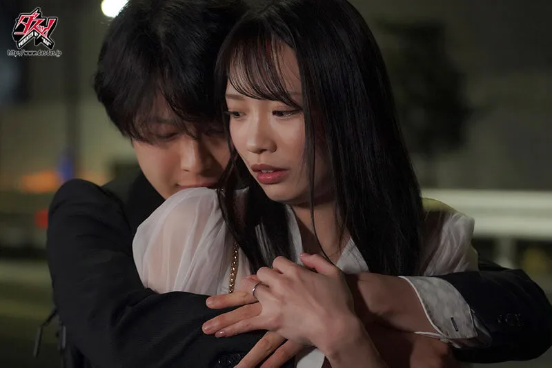 「もう全部夢だから」酔った勢いで浮気セックスしたバイト先の先輩に何度も中出しした最後の夜。 月野江すい サンプル画像18