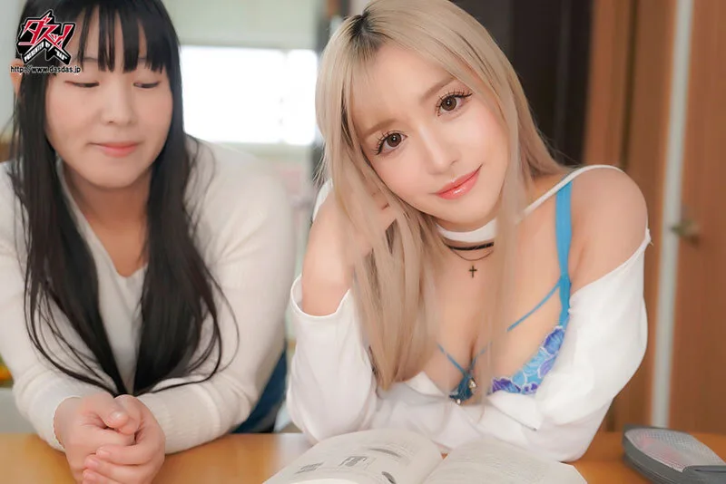 ダウナー系妹に「こんなのバレたら人生終わるよね」と囁かれ、理性をぶっ壊されて何度も中出しする極限チンイラ痴女POV。 百永さりな サンプル画像19
