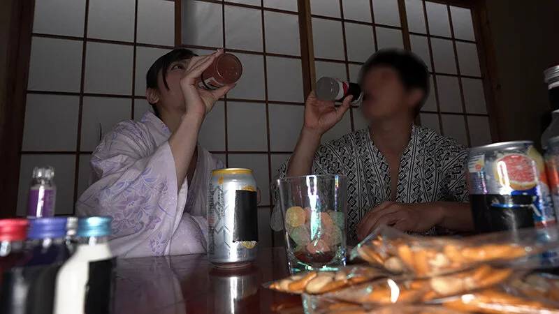バイト先の人妻と日帰り温泉デートのつもりが…1泊2日ザーメン搾り取られ旅 キメセク編 吉澤友貴 サンプル画像1