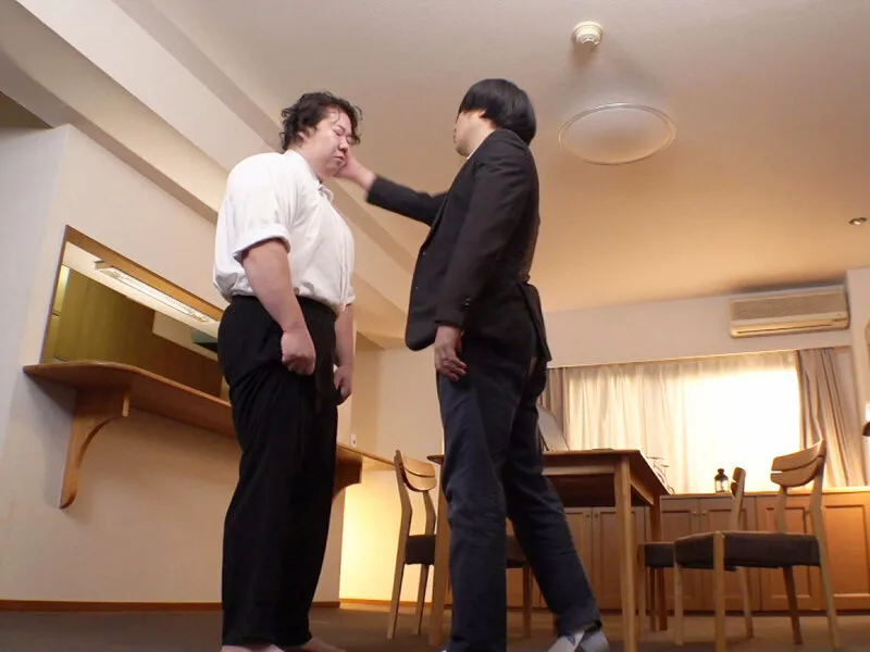 大嫌いなクズ親父の再婚相手が最高のスレンダー美女だったから、ボクの巨体で何度も陰湿リベンジ種付けプレス。 秋元さちか サンプル画像1