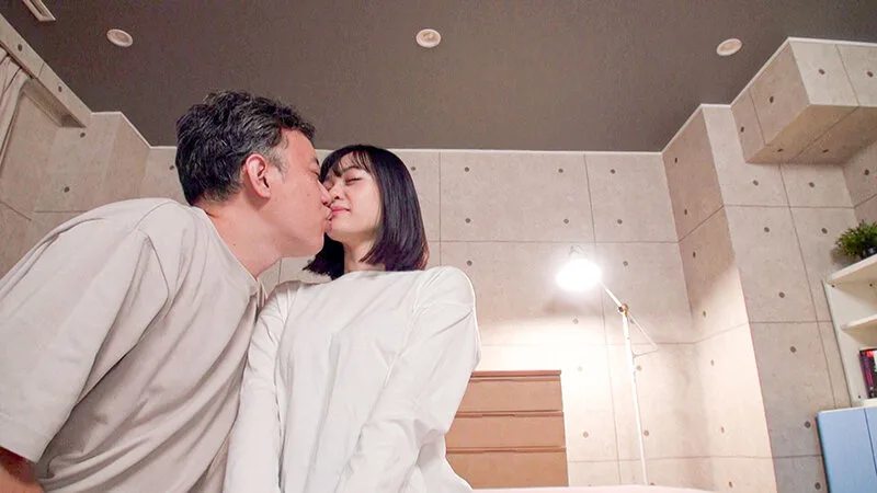 SNSで知り合った童貞くんを経験豊富な美人奥様が誘惑筆下ろし 花音うらら サンプル画像1