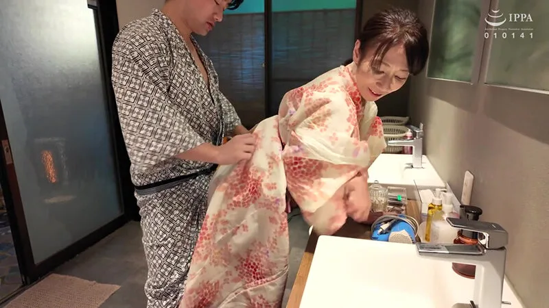 三枝木玲実 50歳 First Best 10作品8時間2枚組 サンプル画像15