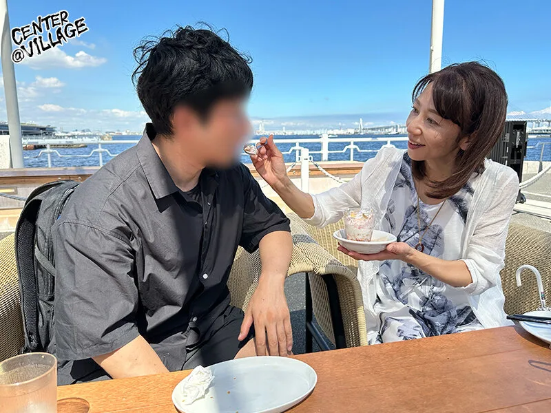 人妻24時、不倫中出しデート~性欲強すぎ美人妻と1日中ハメまくり性交ドキュメント~ 三枝木玲実 サンプル画像3
