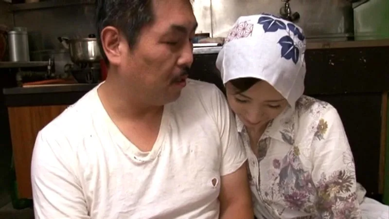 近親相姦 母子受精 小田切あや サンプル画像1