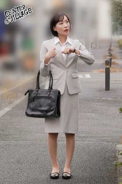 人妻OL通勤電車で辱められた日々 古村えりか サンプル画像2