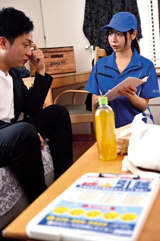 引越し業者の新人営業担当の私は…旦那に内緒でお客様を気持ち良くさせちゃうチョロい人妻 吉澤友貴 サンプル画像2