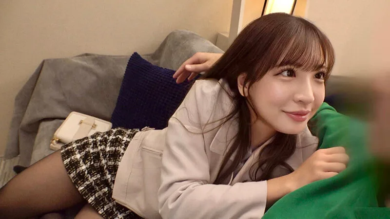 イチャラブ不倫 美しすぎる若妻が黒パンストに包まれたデカ尻を揺れ濡らし他人棒絶頂 恥ずかしいコスプレで自ら生挿入に騎乗位で腰ガクブル痙攣顔射! 小那海あや サンプル画像1