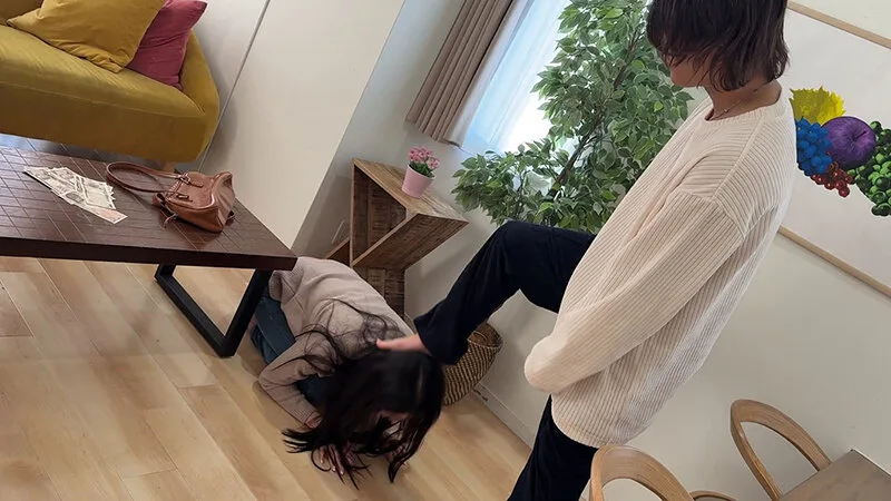 ホスト狂いのシンママは奴●気質の貢ぐちゃん。ドMご奉仕勘違い女。 小野坂ゆいか サンプル画像1