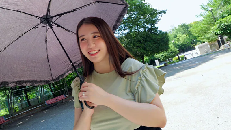アラサーになって焦って結婚したことを後悔する豊満人妻。爆乳系グラビアアイドルとして過ごした華やかな日々とのギャップに耐えられず、刺激を求めて不倫SEX サンプル画像2