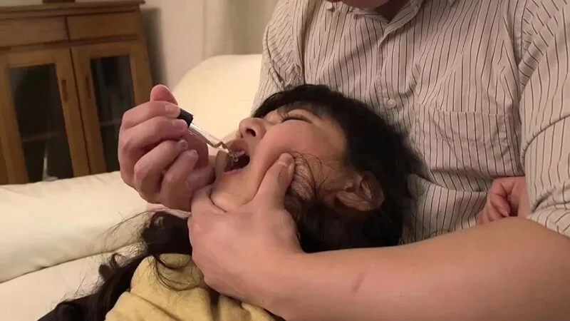 【母と子の性活事情】媚薬で息子に開発される私 主婦46歳 小日向こゆき サンプル画像1