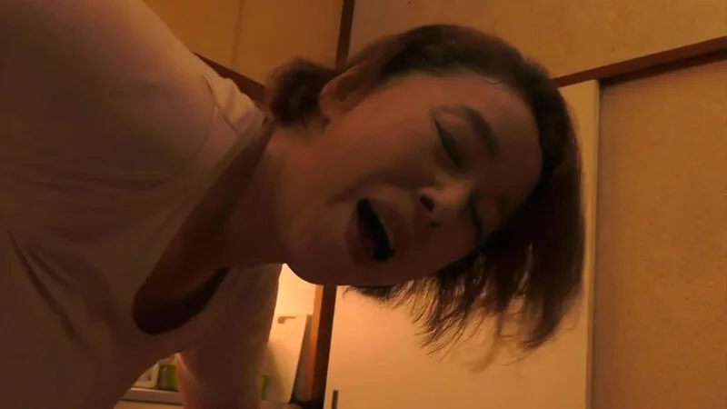 【肉垂れ巨乳】一つ屋根の下の性交 青井マリ 自慰と中出しとフェラ編 サンプル画像13