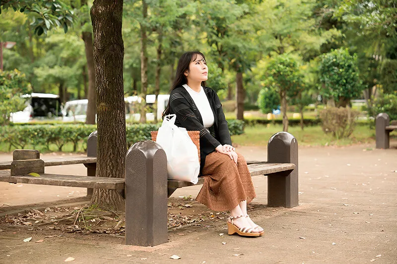 先生私を味わって…旦那に料理が下手だと叱咤され通った料理教室で、先生の甘い誘惑に料理の味よりもセックスの味を覚えてしまった人妻 岩沢香代 サンプル画像1