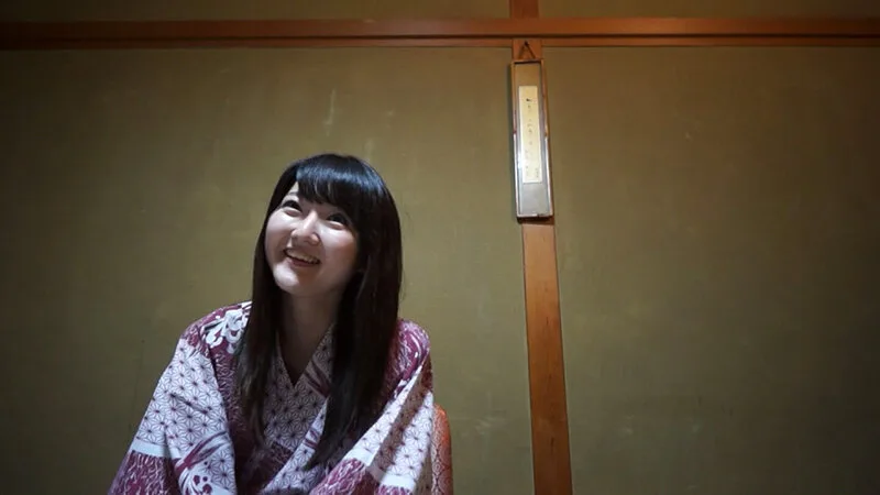【某町内会婦人部の慰安旅行に遭遇】この奥さんこの雰囲気で実はサセコ!!経験人数は結婚してから二桁へ上昇中 サンプル画像1
