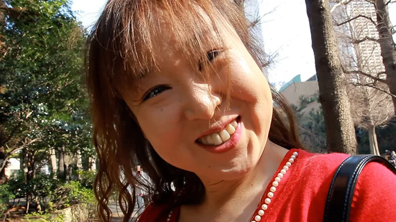 男性の要望は何でもOK!?のぽっちゃり爆乳熟女!根っからのエロエロ気質で超絶感度の中出しSEX! サンプル画像2