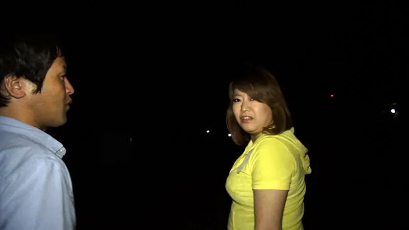 仕事帰りのむっちり熟女をナンパしてホテルに誘いナシクズシ的なボディタッチでエッチできるか!?欲求不満熟女と生嵌めSEX! サンプル画像1